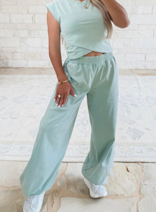 Athletic Top & Jogger Pants Set