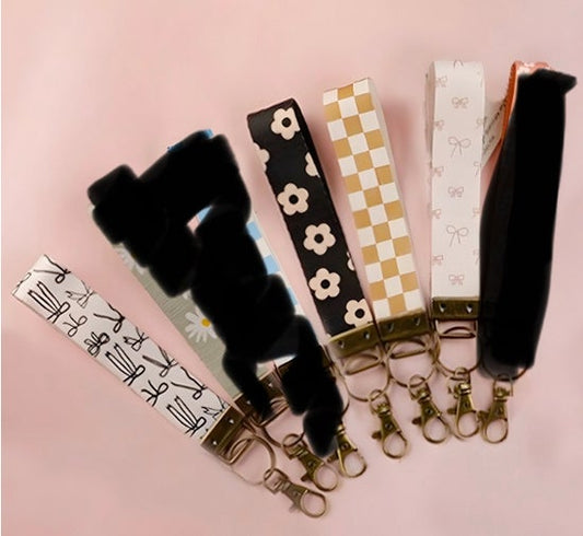 Zenana Lanyard